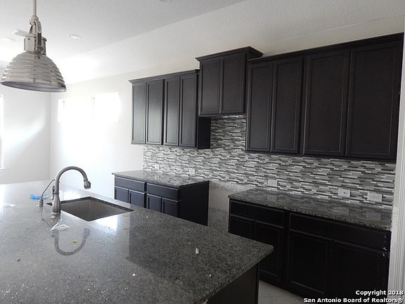 3rd image of 2965 Sunridge Dr
