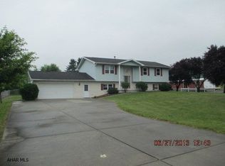 1075 Mill Rd, Duncansville, PA 16635