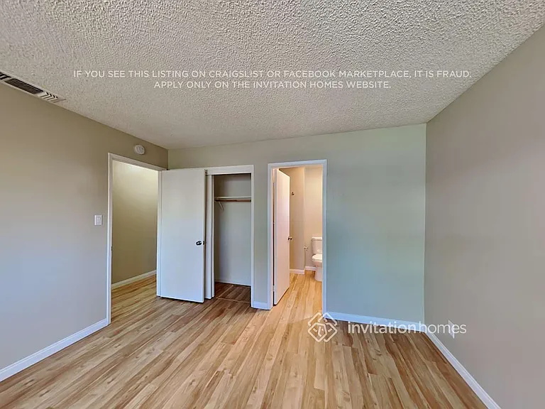 2826 Roxanne Ct — Photo 11