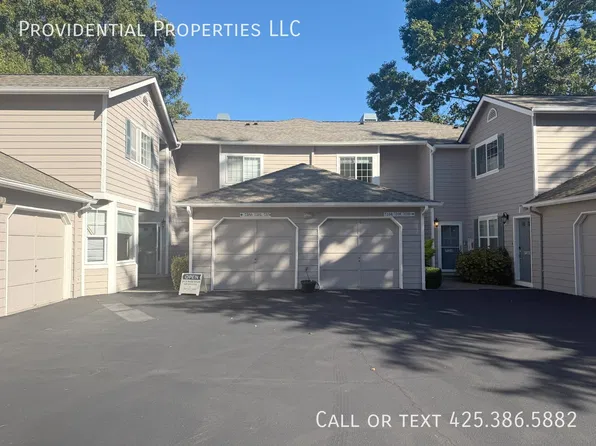 7200 NE 171st Ln #1, Kenmore, WA 98028