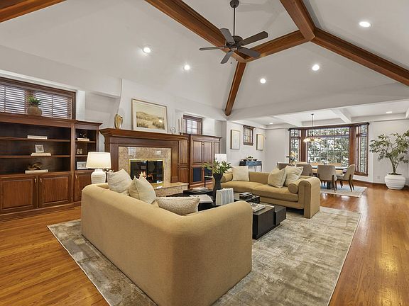5th image of 3414 Loire Ln