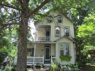1108 W Market St, Perkasie, PA 18944