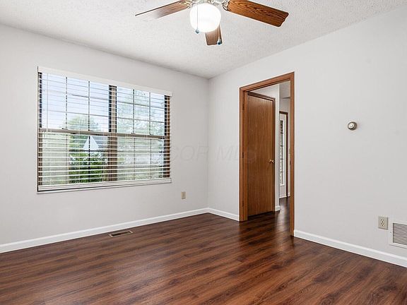 5th image of 2148 Dunkeld Dr
