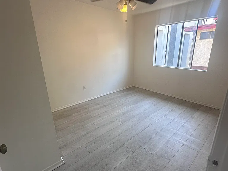 21930 Valerio St #9 — Photo 20