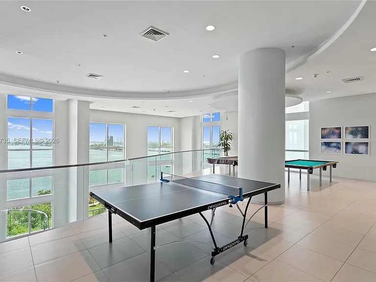 1900 N Bayshore Dr #715 — Photo 34