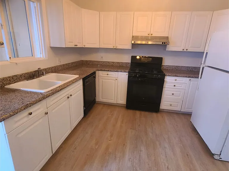3231-3233 Laguna St #2 — Photo 3
