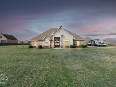359 Hallmark Dr, Stonewall, LA, 71078
