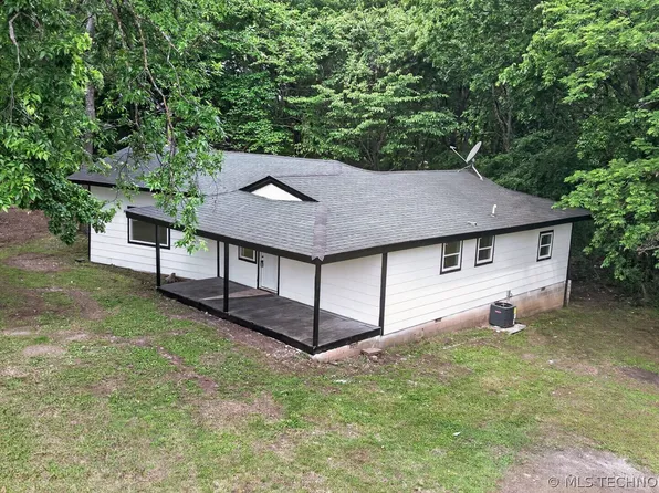 5595 S 4405th Rd, Locust Grove, OK 74352
