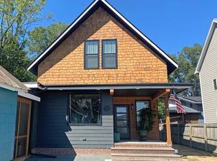 207 Oak Ave #B, Carrboro, NC 27510