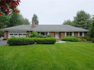 34 Magnolia Rd, Briarcliff Manor, NY 10510