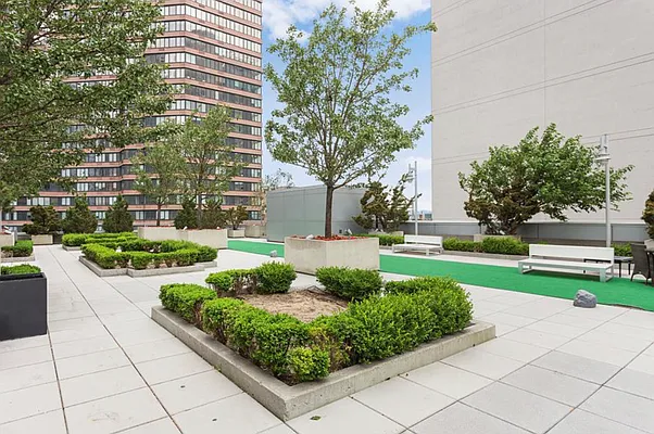 Sold by Corcoran | media 44