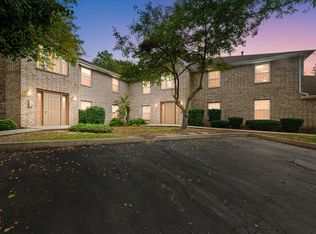 1940 Matthew Ct UNIT D, Elgin, IL 60123