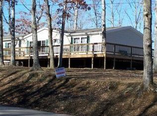 885 Sandys Camp Rd, Big Sandy, TN 38221