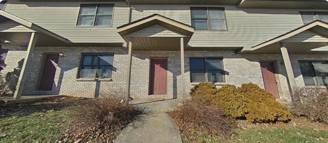 1383 W Allen St — Photo 1