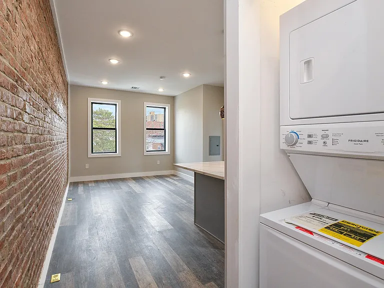30 63rd St #2R — Photo 14