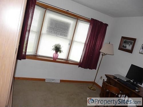 5th image of 5276 Swanwood St SE
