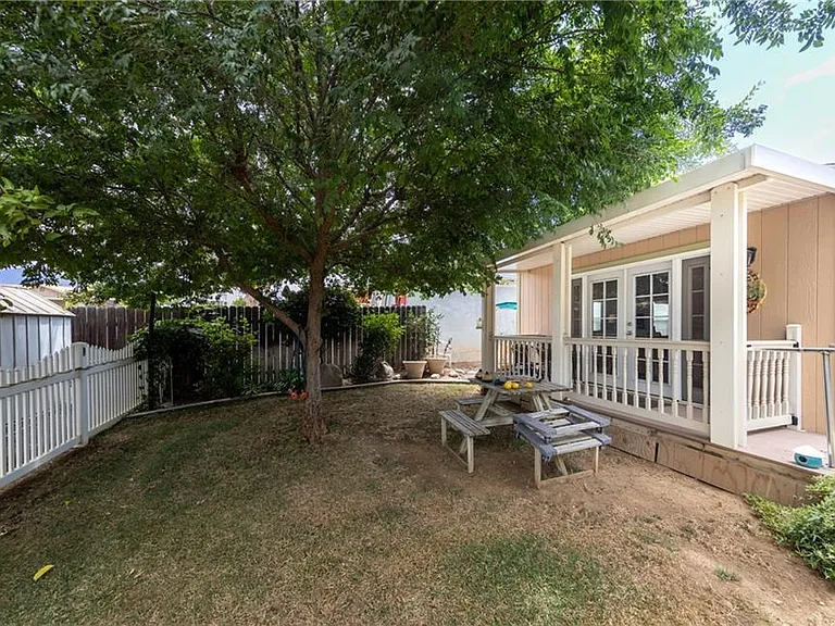 33518 Colorado St — Photo 1