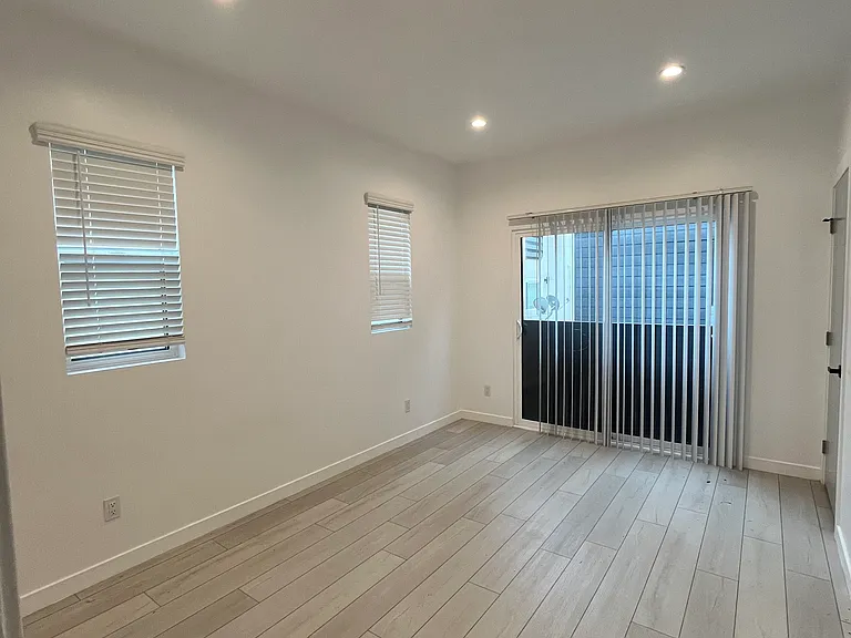 246 N Dillon St #246 — Photo 11