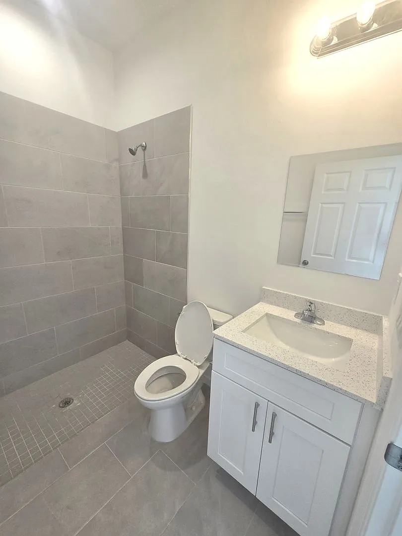Brand New 2 Bed- 2 Bath Pet-Friendly Retreat In Desirable Lake Placid! — Photo 3
