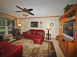 5837 SW 27th St, Topeka, KS 66614