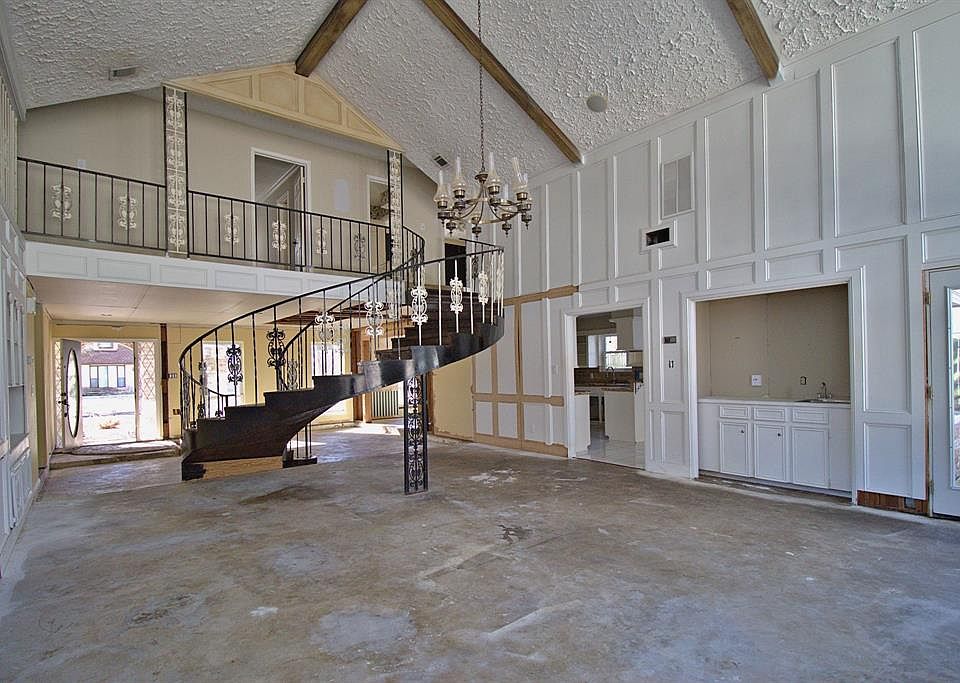 Stunning Living Room!