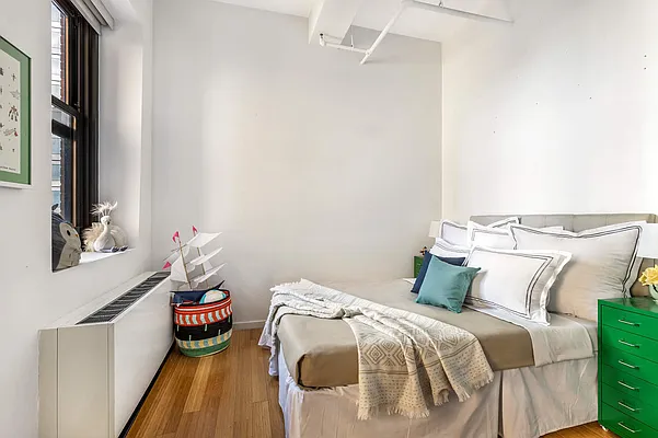 Sold by Compass | media 7