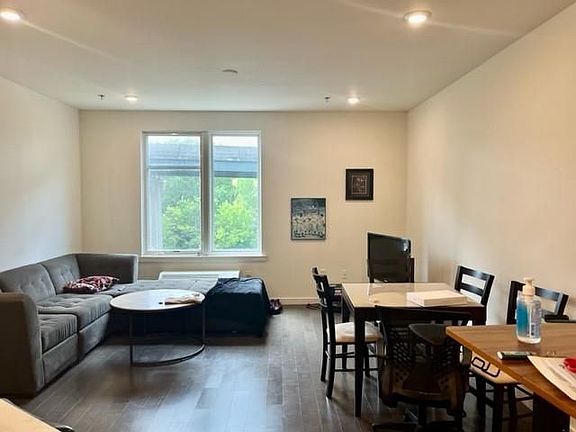 3rd image of 361 Newark Ave #406
