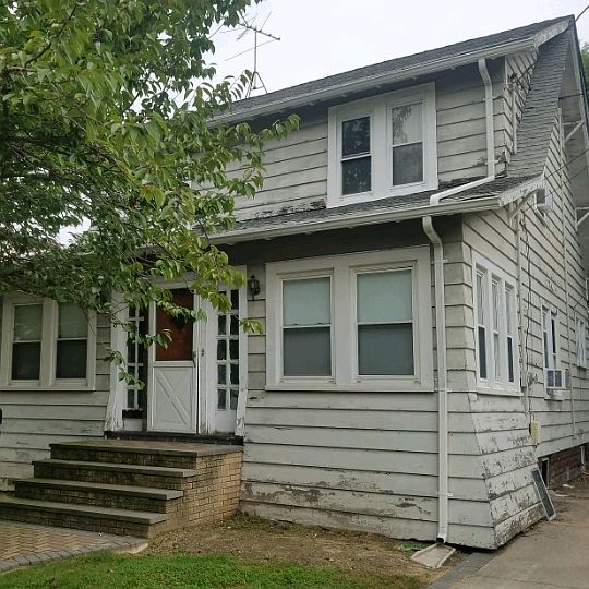 1st image of 188 N Ocean Ave