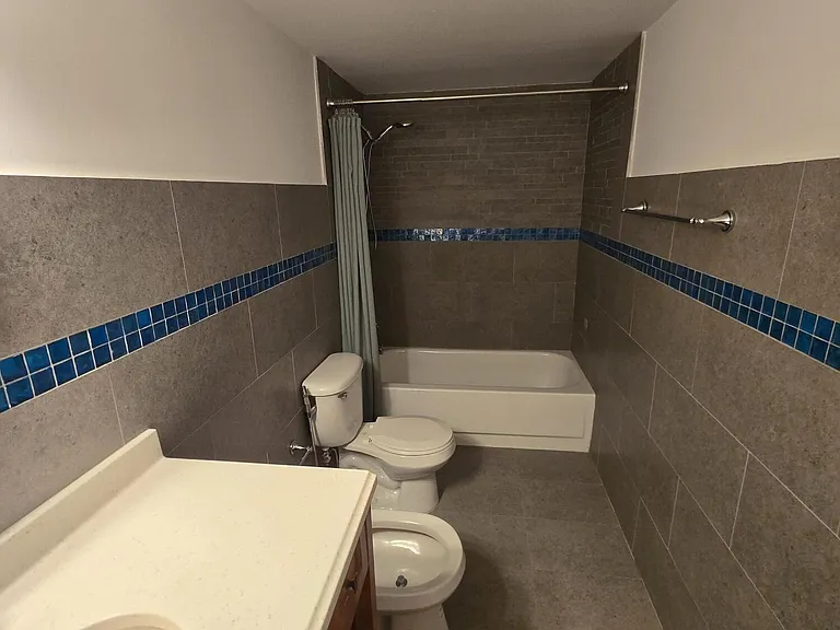 2500 Parkview Dr #412 — Photo 23