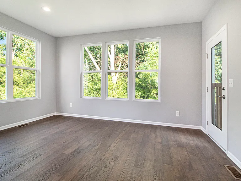 2865 Dillon Dr — Photo 13