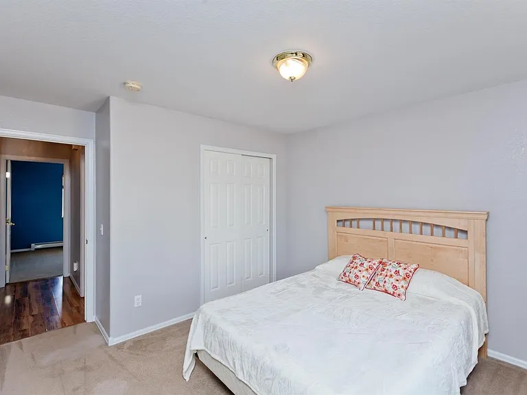 541 Shanne St — Photo 18