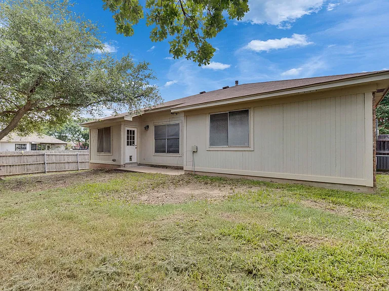 1403 Gulf Way — Photo 22