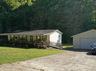 1637 Hollywood Rd, Newton, WV 25266