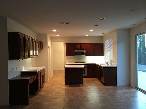 3rd image of 27678 Bluff Vista Way