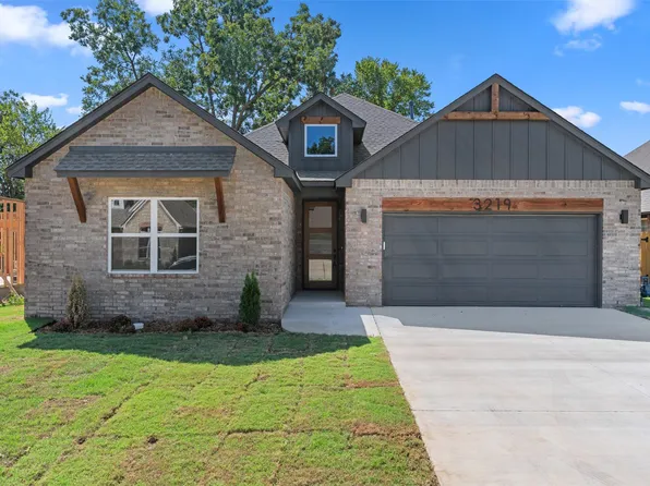 3219 Boardwalk Ct, Bartlesville, OK 74006