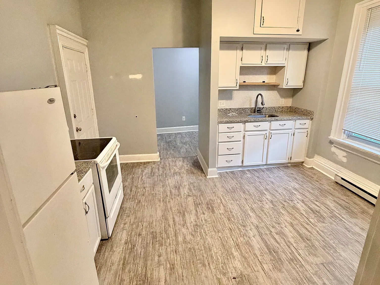 1 bed, 700 sqft, $1,550 — Photo 3