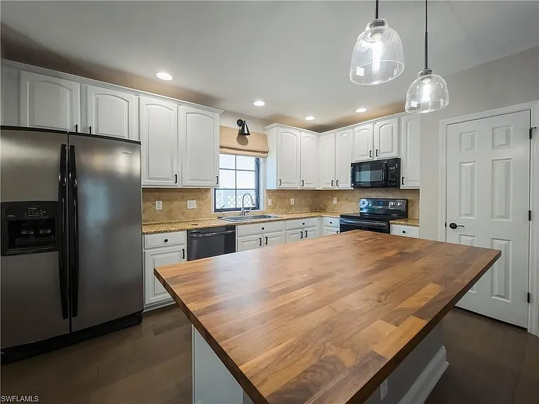 1012 Jeater Bend Dr — Photo 11