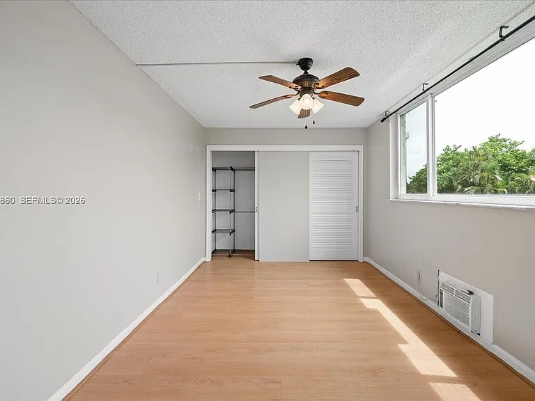 800 S Hollybrook Dr #205 — Photo 15