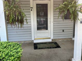 7 Tulip Ln, Freehold, NJ 07728