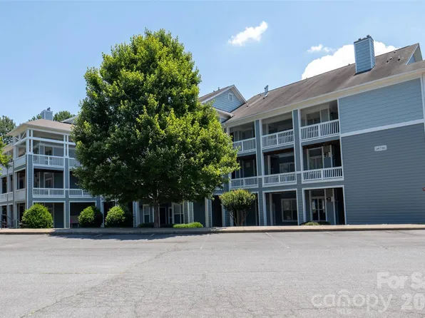 18730 Nautical Dr APT 303, Cornelius, NC 28031