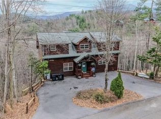 4170 Chamberlain Ln, Sevierville, TN 37862