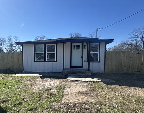 1128 Texas St Photo 1