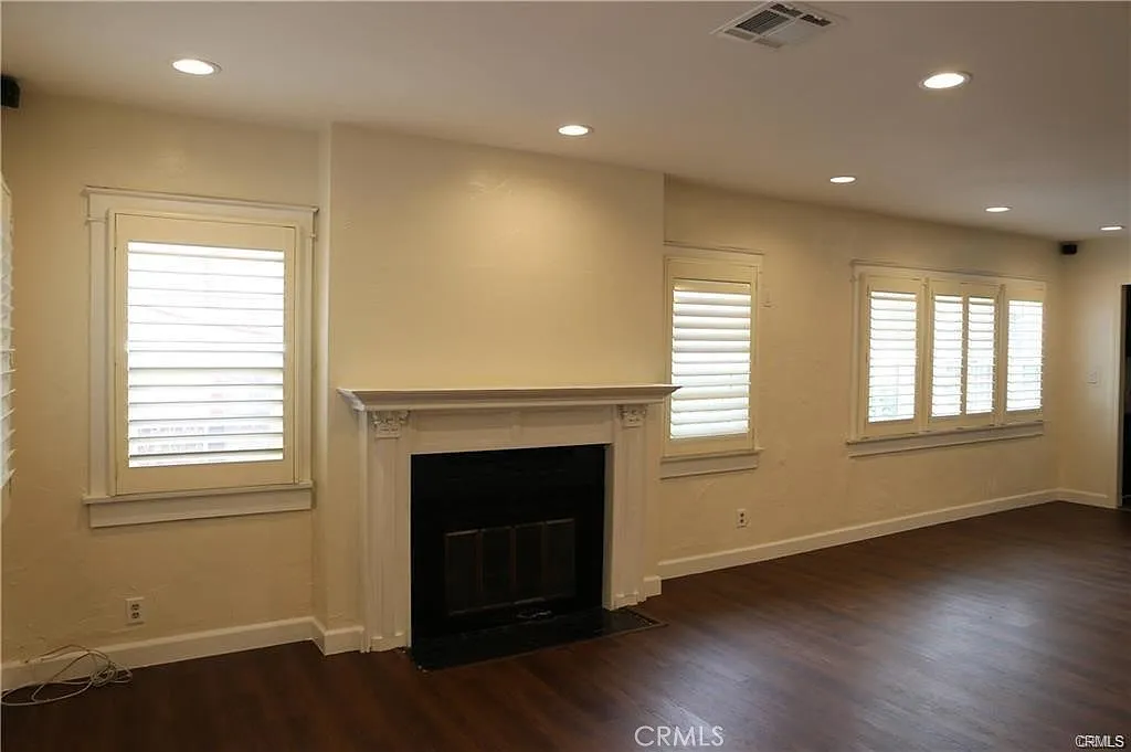 4 bed, 1758 sqft, $4,000 — Photo 4