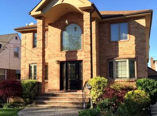 7611 270th St, New Hyde Park, NY 11040