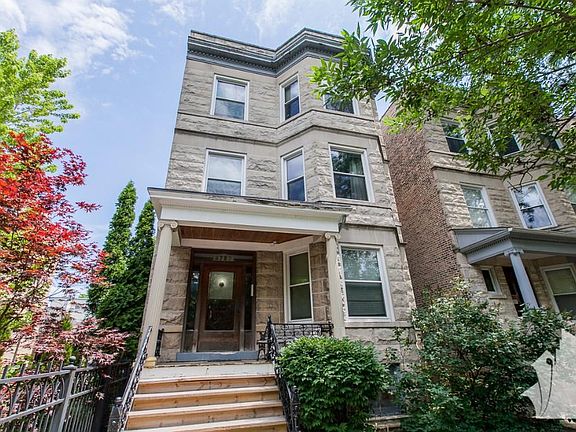 5th image of 3727 N Lakewood Ave #622
