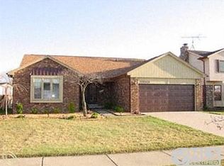 18116 Autumn Ln, Macomb, MI 48044