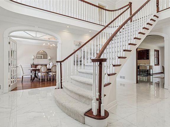 3rd image of 139 Bella Vista Ct