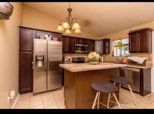 736 Pinewood Dr, Whiteville, NC 28472