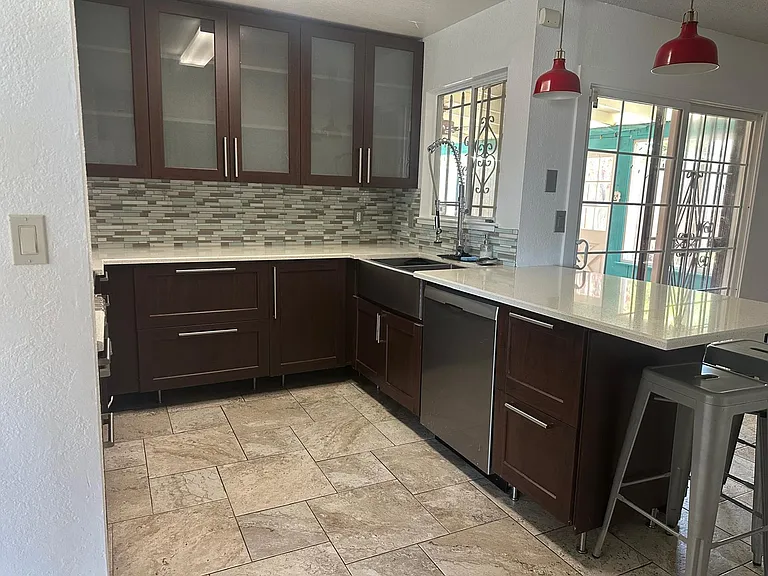 115 Azalea Ct — Photo 7