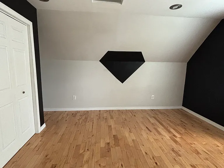 1835 Clarke Blvd — Photo 25